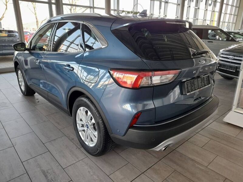 Gebraucht Ford Kuga Titanium 224 PS (164 kW) 2021 Blau SUV