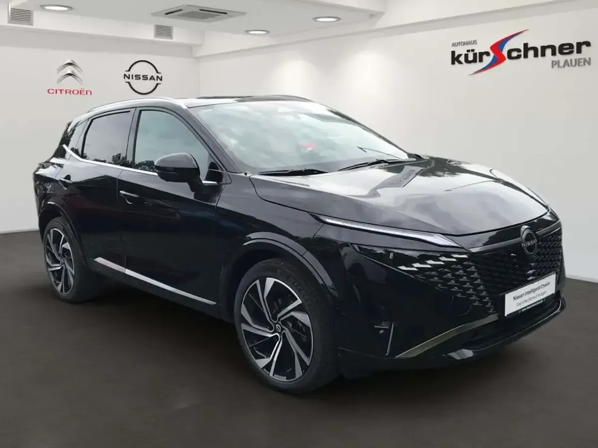 Gebraucht Nissan Qashqai Tekna+ 158 PS (116 kW) 2024 Pearl black SUV