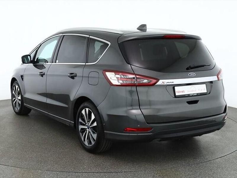 Gebraucht Ford S-MAX Titanium 150 PS (110 kW) 2020 Grau Van / Kleinbus
