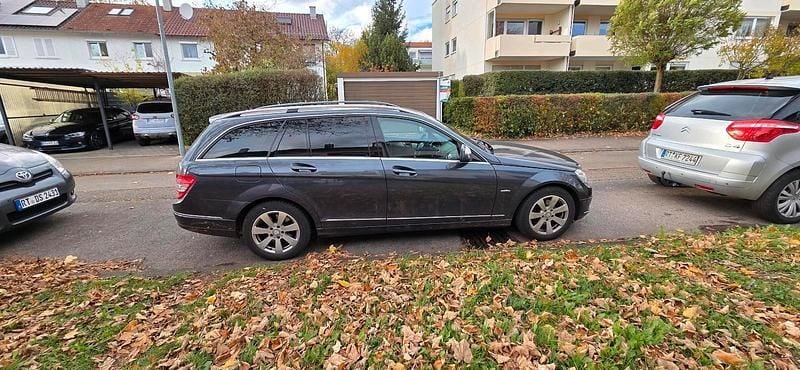 Grau Gebraucht 2008 Mercedes C220 Kombi | 4.300 € (Etwas zu teuer) - Bild 1/4