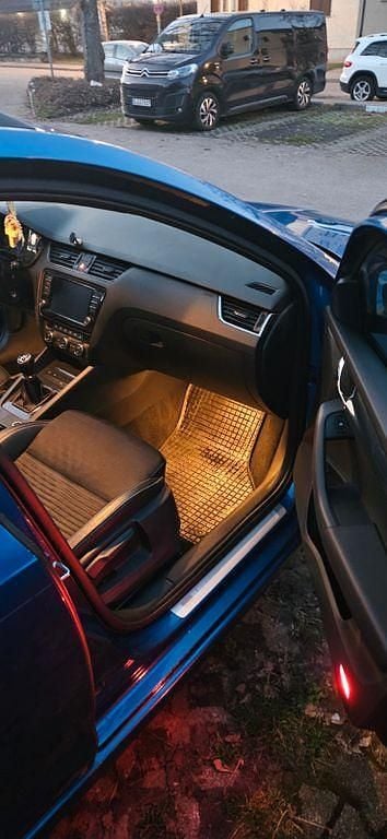 Gebraucht Skoda Octavia RS 184 PS (135 kW) 2016 Blau Kleinwagen