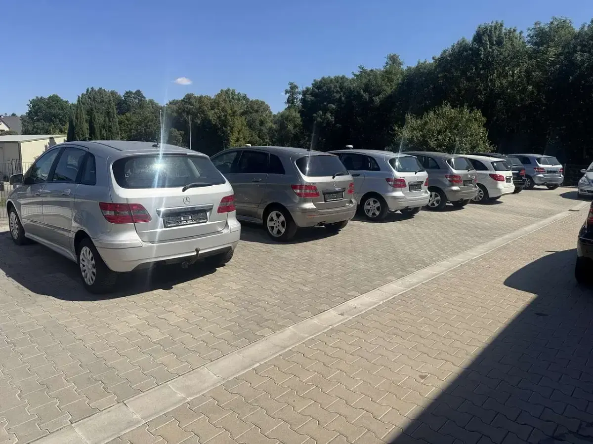 Gebraucht Mercedes B150 95 PS (69 kW) 2006 Schwarz Van / Kleinbus
