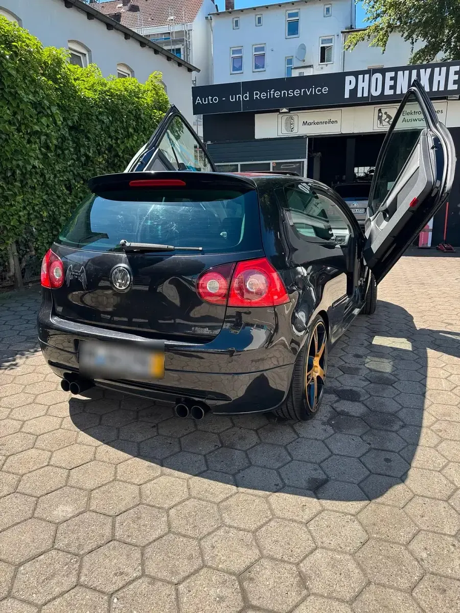 Gebraucht VW Golf VI 240 PS (176 kW) 2008 Schwarz Kleinwagen