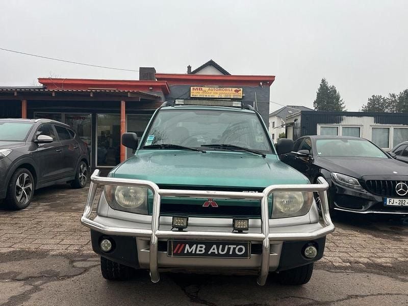 Grün Gebraucht 2000 Mitsubishi Pajero SUV | 2.450 € (Fairer Preis) - Bild 1/4