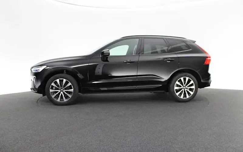 Gebraucht Volvo XC60 Plus 197 PS (144 kW) 2023 Schwarz SUV