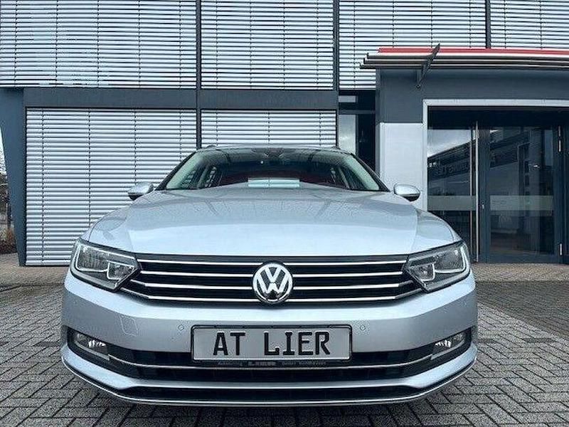 Gebraucht VW Passat Comfortline 150 PS (110 kW) 2015 Silber Kombi