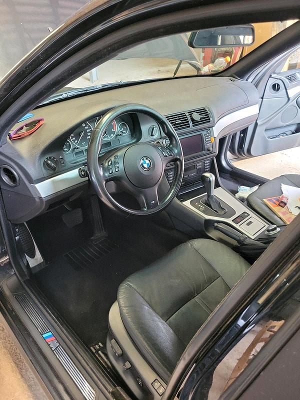 Gebraucht BMW 525 163 PS (119 kW) 2004 Schwarz Kombi