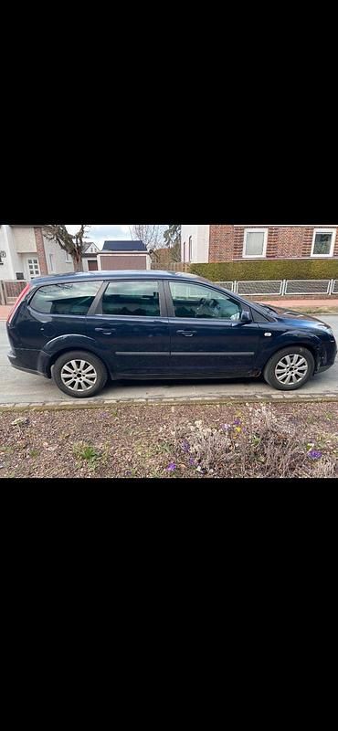 Gebraucht Ford Focus 100 PS (73 kW) 2007 Blau Kombi