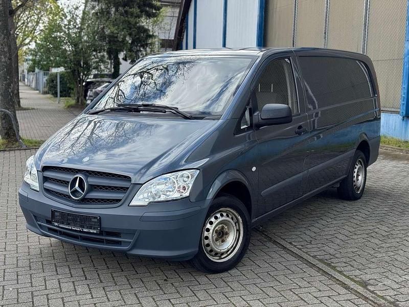 Gebraucht Mercedes Vito 136 PS (100 kW) 2014 Flintgrau Van