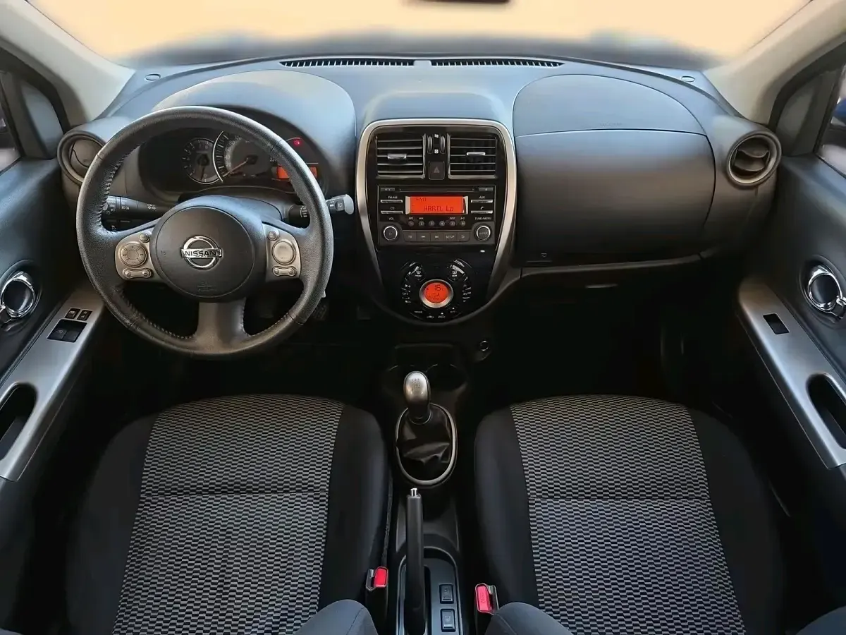 Gebraucht Nissan Micra Acenta 80 PS (58 kW) 2016 Blau Kleinwagen