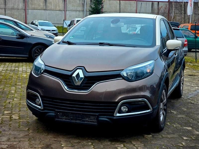 Braun Gebraucht 2015 Renault Captur Dynamique SUV | 6.100 € (Fairer Preis) - Bild 1/4