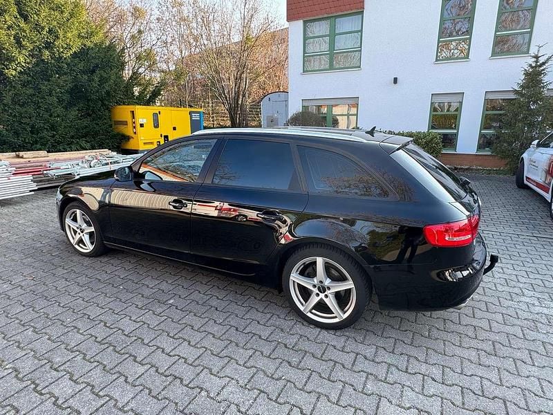 Gebraucht Audi A4 190 PS (139 kW) 2015 Schwarz Kombi