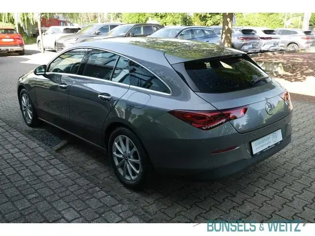 Gebraucht Mercedes CLA220 Shooting Brake 190 PS (139 kW) 2022 Grau metallic Kombi