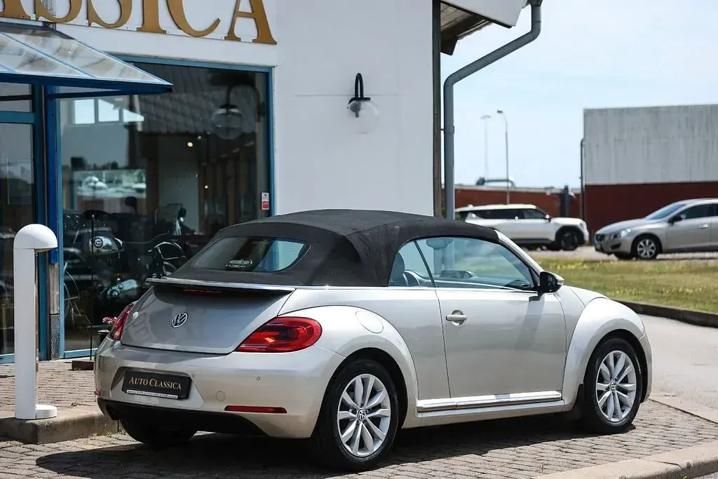Gebraucht VW Beetle 105 PS (77 kW) 2016 Beige Kleinwagen