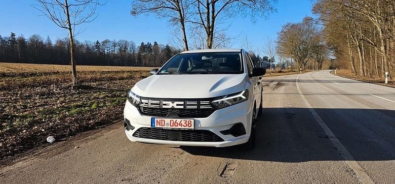 Gebraucht 2022 Dacia Sandero Essentiel Kleinwagen | 12.699 € (Guter Preis) - Bild 1/4