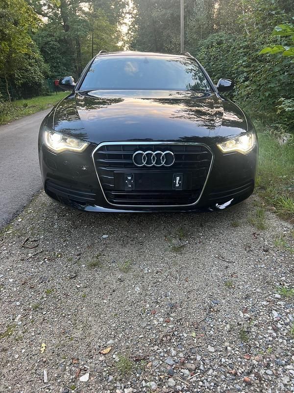 Schwarz Gebraucht 2012 Audi A6 S-Line Kombi | 12.750 € (Fairer Preis) - Bild 1/4