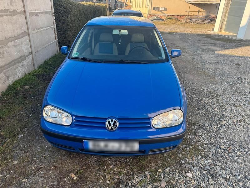 Gebraucht VW Golf IV 75 PS (55 kW) 2000 Blau Kleinwagen