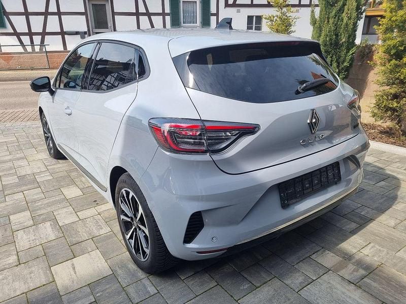 Gebraucht Renault Clio V Techno 94 PS (69 kW) 2025 Limousine