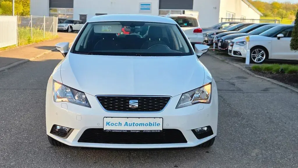 Second-hand Seat Leon Style 110 CP (80 kW) 2016 Alb Berlinǎ