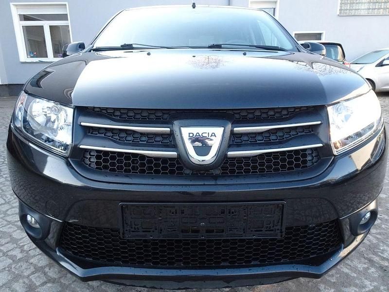 Gebraucht Dacia Sandero Lauréate 90 PS (66 kW) 2013 Grau Kleinwagen