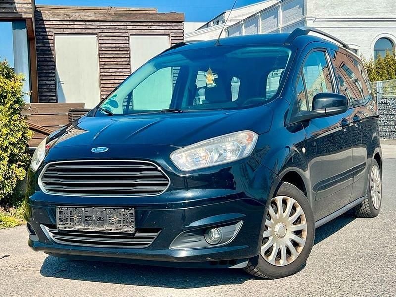Gebraucht Ford Tourneo Courier Titanium 101 PS (74 kW) 2015 Schwarz Van / Kleinbus