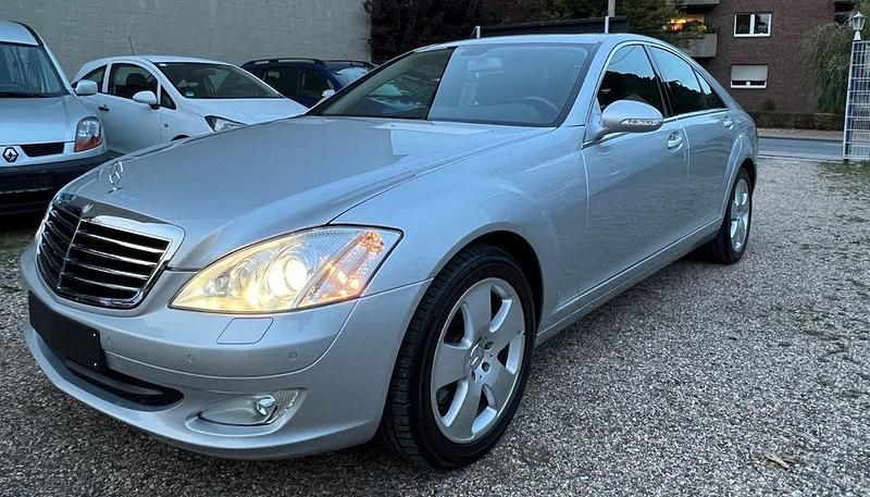 Silber Gebraucht 2007 Mercedes S350 Limousine | 15.990 € (Fairer Preis) - Bild 1/4