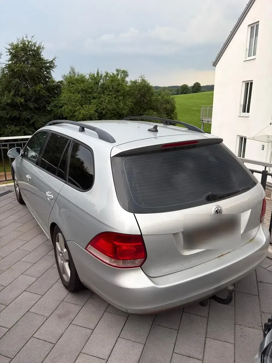 Gebraucht VW Golf VI Style 105 PS (77 kW) 2009 Silber Kleinwagen