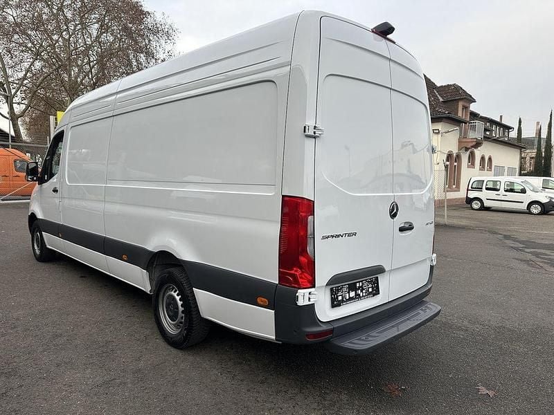Gebraucht Mercedes Sprinter 170 PS (125 kW) 2024 Arktikweiss Van
