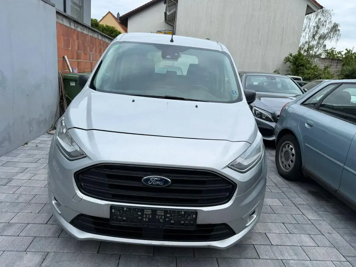 Używany Ford Transit 101 KM (74 kW) 2018 Szary Kombi