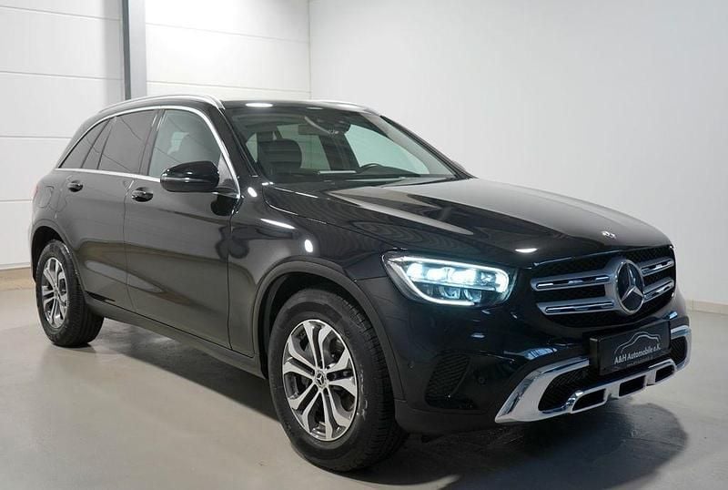 Schwarz Gebraucht 2020 Mercedes GLC220 SUV | 33.900 € (Guter Preis) - Bild 1/4