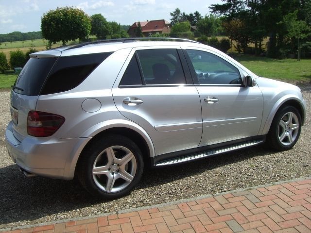 Gebraucht Mercedes ML63 AMG AMG 510 PS (375 kW) 2007 Silber metallic SUV