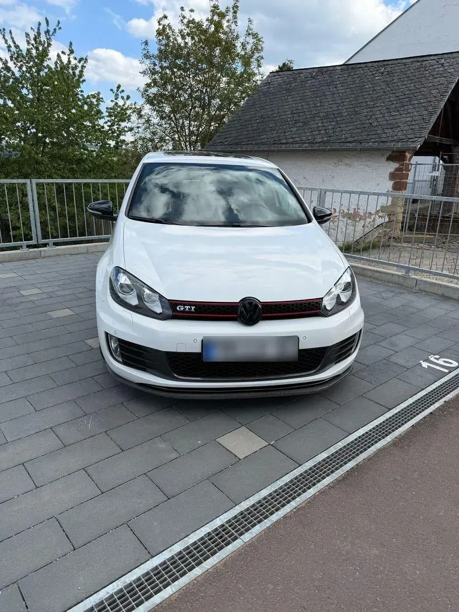 Gebraucht VW Golf VII GTI 211 PS (155 kW) 2012 Weiß Limousine