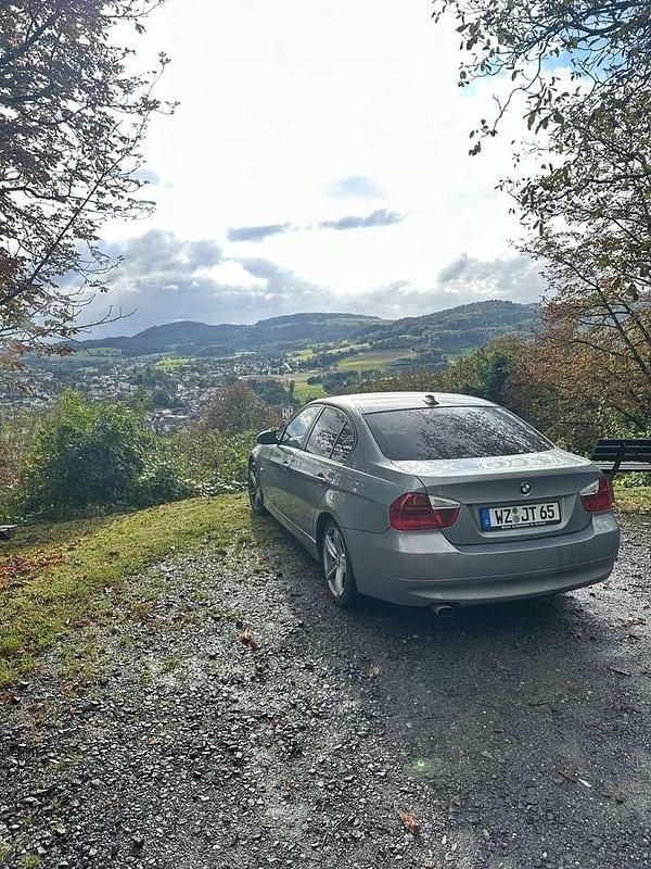 Gebraucht BMW 320 170 PS (125 kW) 2007 Limousine