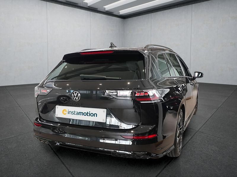 Neu VW Golf VIII 150 PS (110 kW) 2025 Schwarz Kombi