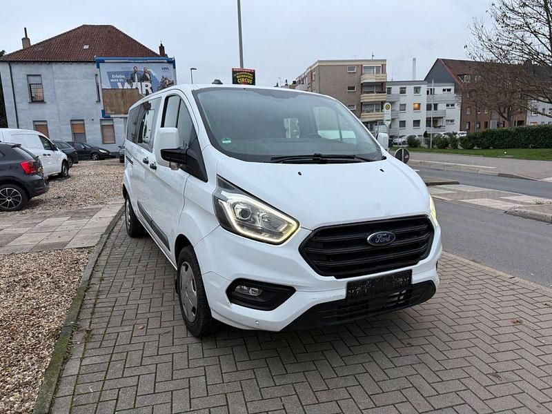 Weiß Gebraucht 2021 Ford Transit Trend Kombi | 13.499 € (Guter Preis) - Bild 1/4