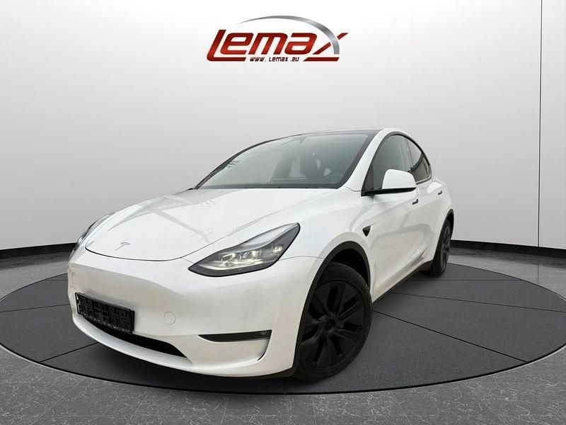 Weiß Gebraucht 2024 Tesla Model Y SUV | 36.500 € (Superpreis) - Bild 1/4