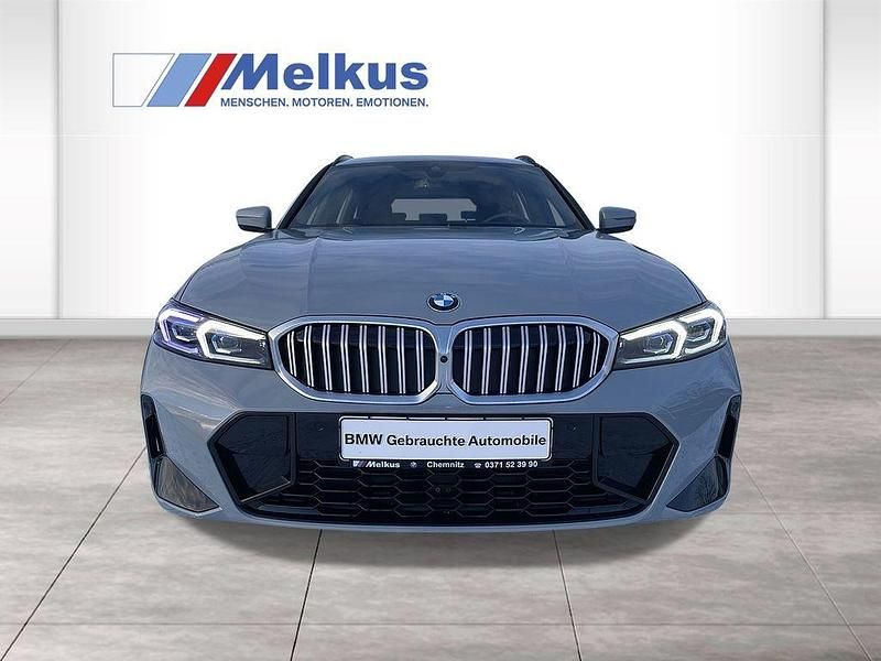 Gebraucht BMW 318 Shadowline 156 PS (114 kW) 2024 Grau Kombi
