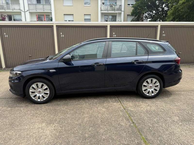Blau Gebraucht 2018 Fiat Tipo More Kombi | 9.950 € (Fairer Preis) - Bild 1/4