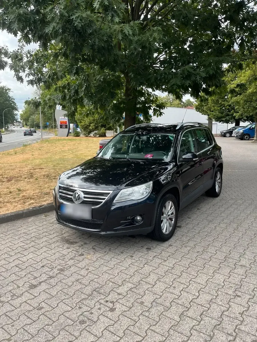 Gebraucht VW Tiguan 140 PS (102 kW) 2009 Schwarz SUV