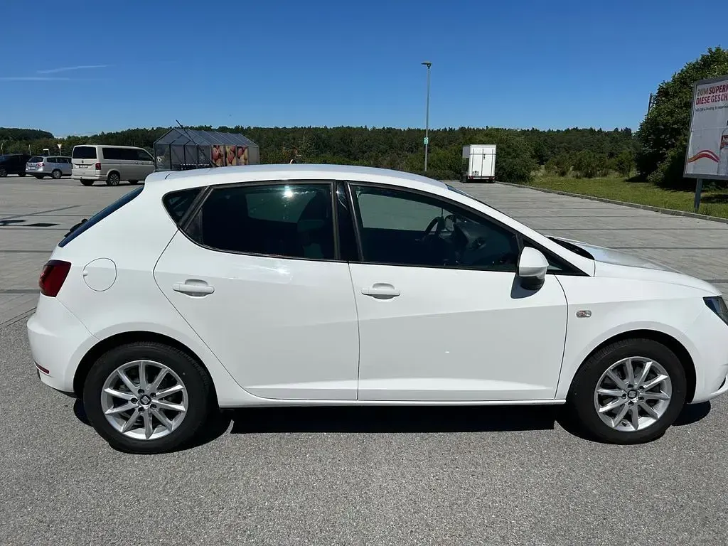 Gebraucht Seat Ibiza CONNECT 110 PS (80 kW) 2016 Weiß Limousine