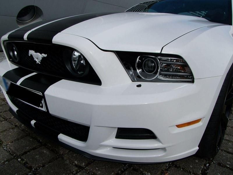 Usata Ford Mustang 446 CV (328 kW) 2012 Bianco Berlina