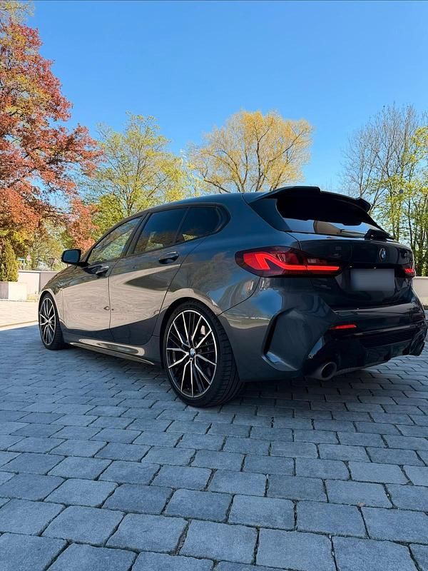 Gebraucht BMW M135 Performance 306 PS (225 kW) 2019 Grau Kleinwagen