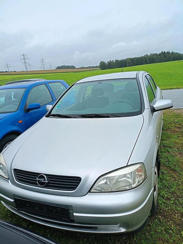 Gebraucht 2000 Opel Astra Limousine | 600 € (Guter Preis) - Bild 1/4