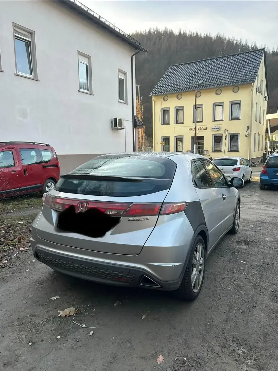 Gebraucht Honda Civic 140 PS (102 kW) 2008 Grau Limousine