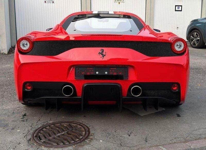 Second-hand Ferrari 458 605 CP (444 kW) 2014 Roșu