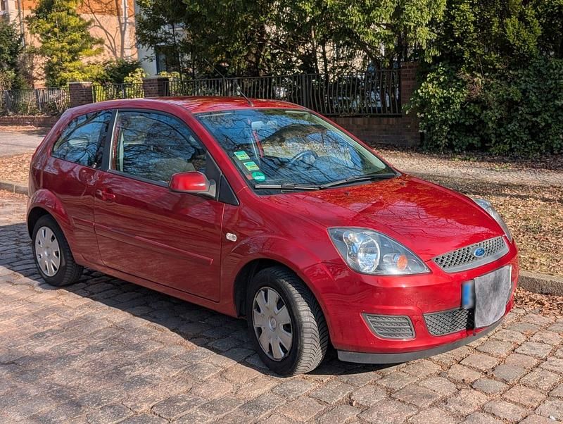 Gebraucht Ford Fiesta Style 69 PS (50 kW) 2008 Orange Kleinwagen