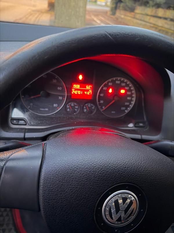 Gebraucht VW Golf V 75 PS (55 kW) 2005 Schwarz Kleinwagen