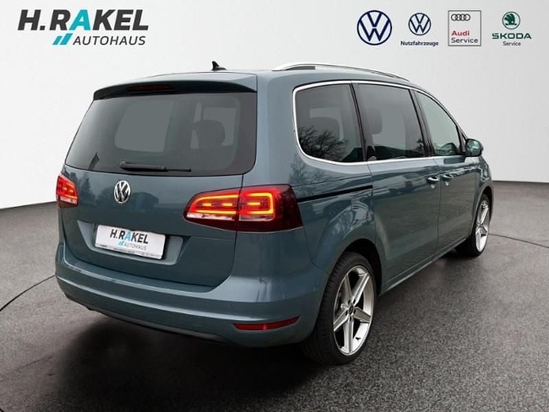 Gebraucht VW Sharan Highline 150 PS (110 kW) 2019 Blau Van / Kleinbus