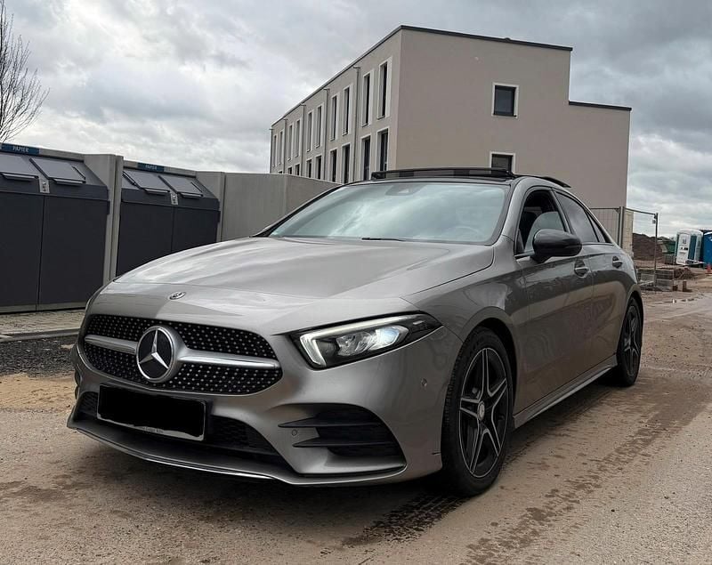 Gebraucht Mercedes A250 AMG line 224 PS (164 kW) 2020 Braun Limousine