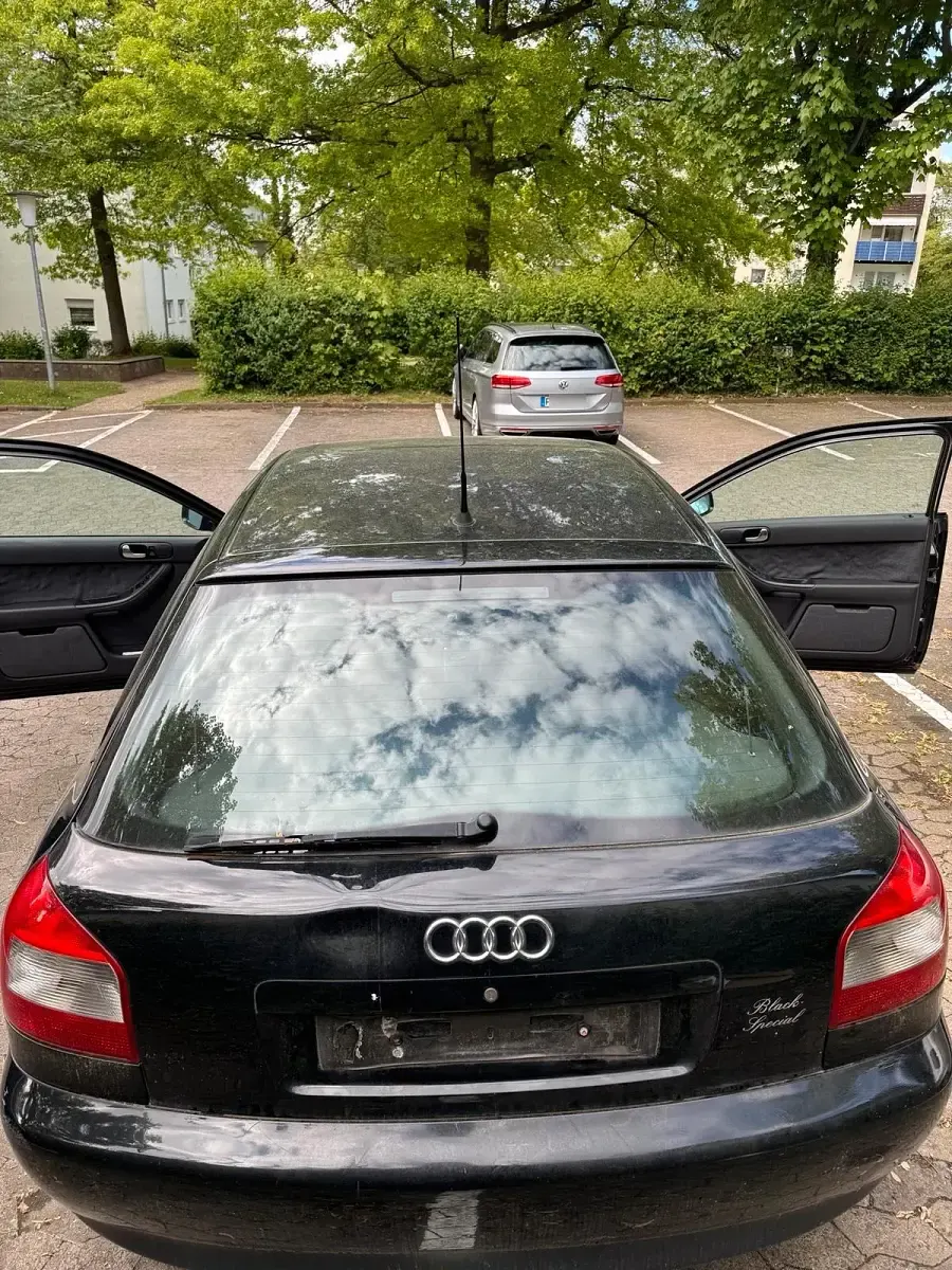 Gebraucht Audi A3 Design 102 PS (75 kW) 2001 Schwarz Kleinwagen